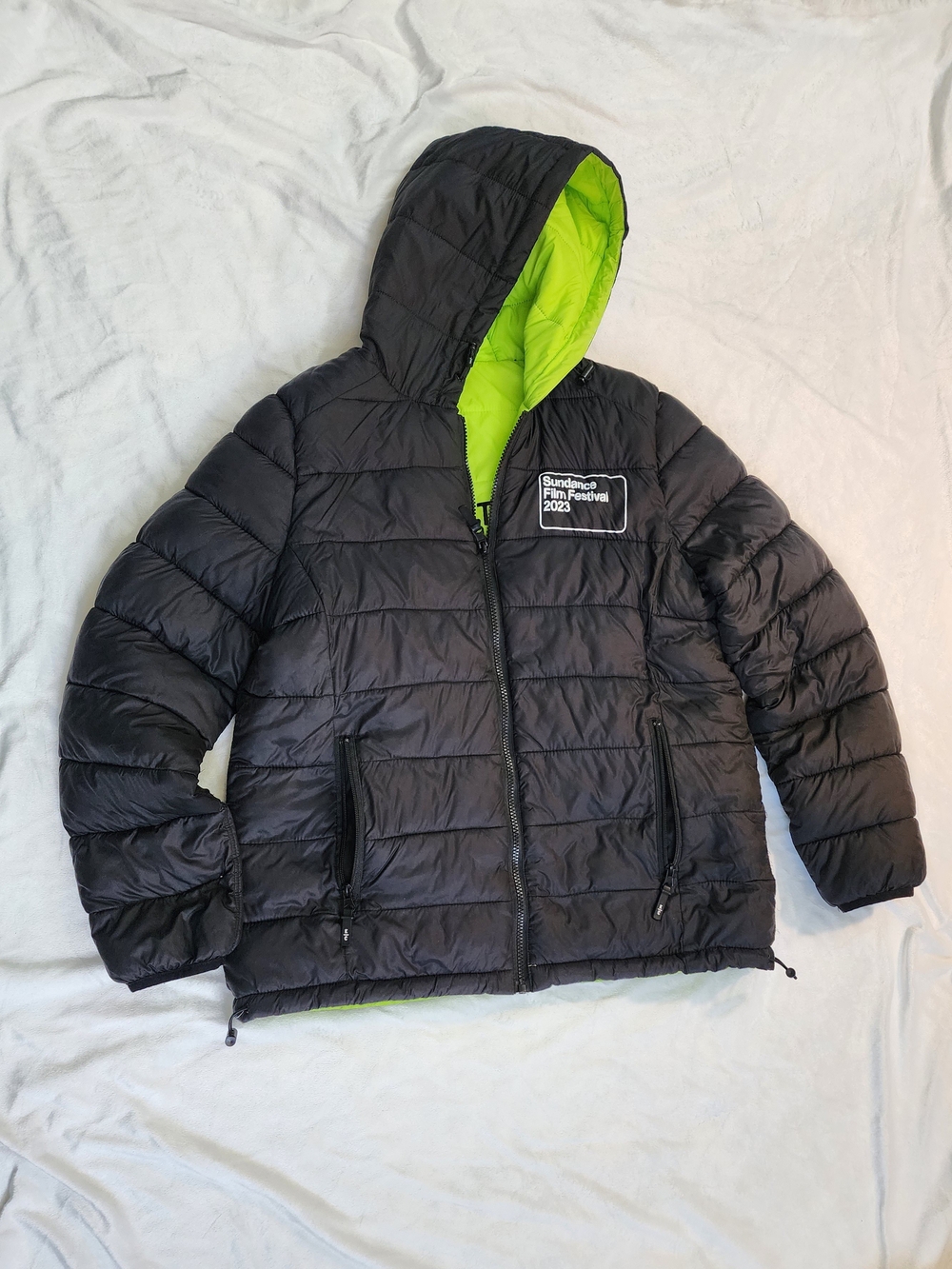 Sundance Film Festival 2023 Kenneth Cole Puffer Jacket Large Reversible Black